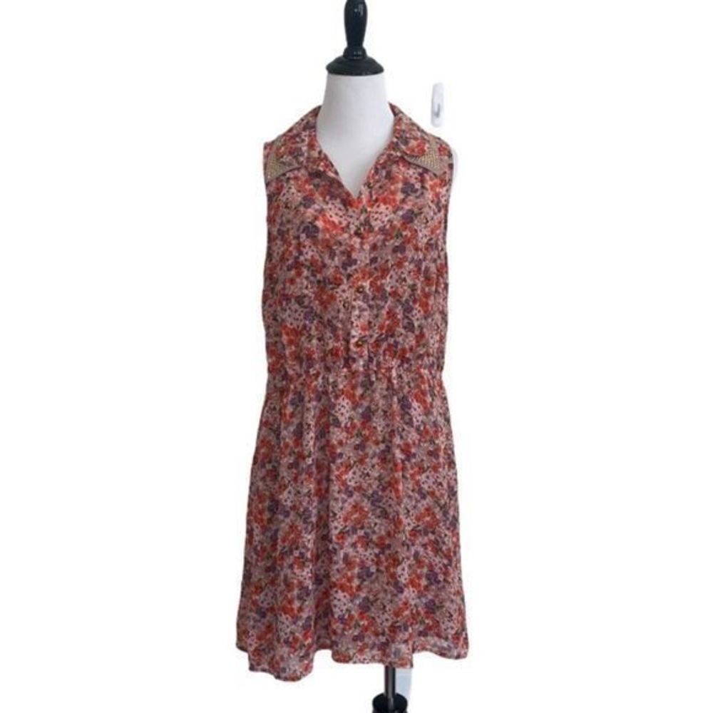 5/$30 🎈 Love fire large collared‎ floral dress